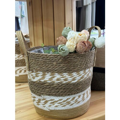 Плетенная корзина с ручками для хранения, кашпо под цветы плетеная, с белым орнаментом, высота 34 см. SEA HOME
