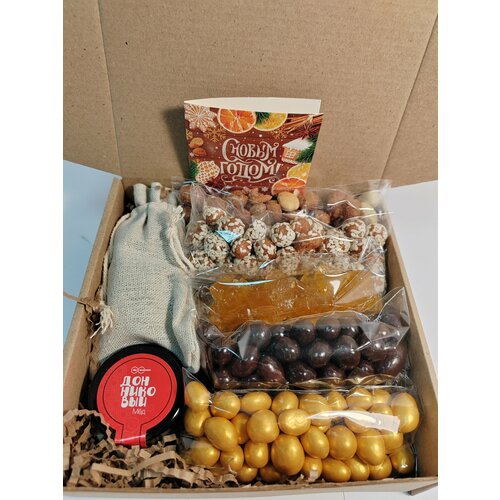 Подарок на Новый год 2025 