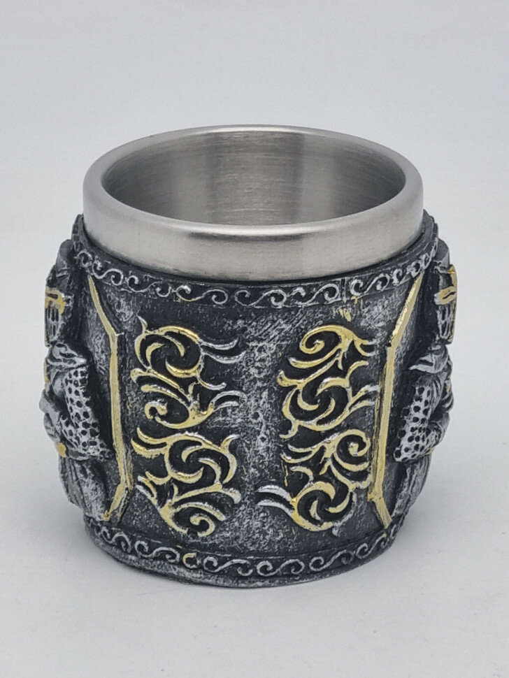 Стопка из полистоуна Рыцарь — фото 1