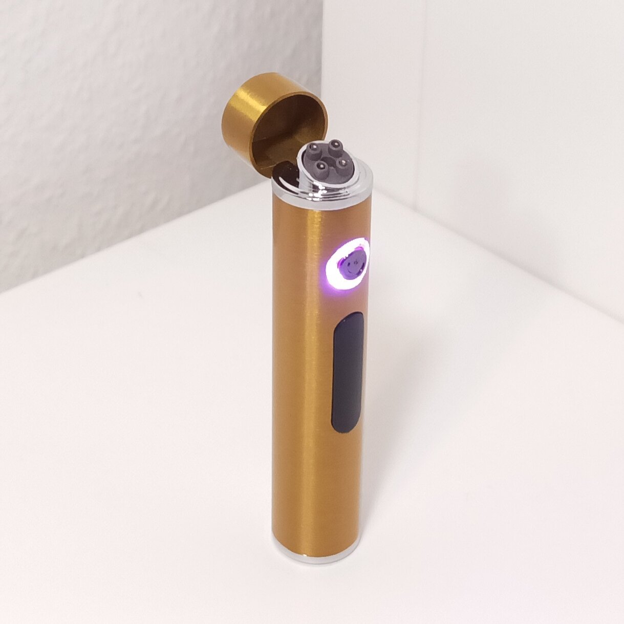 Электронная USB зажигалка в подарочной упаковке цвет Золото - фотография № 3