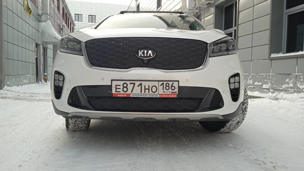 Утеплитель радиатора для Kia Sorento Prime 2017 -2020 Комплект Камера Соты Установка на крючки