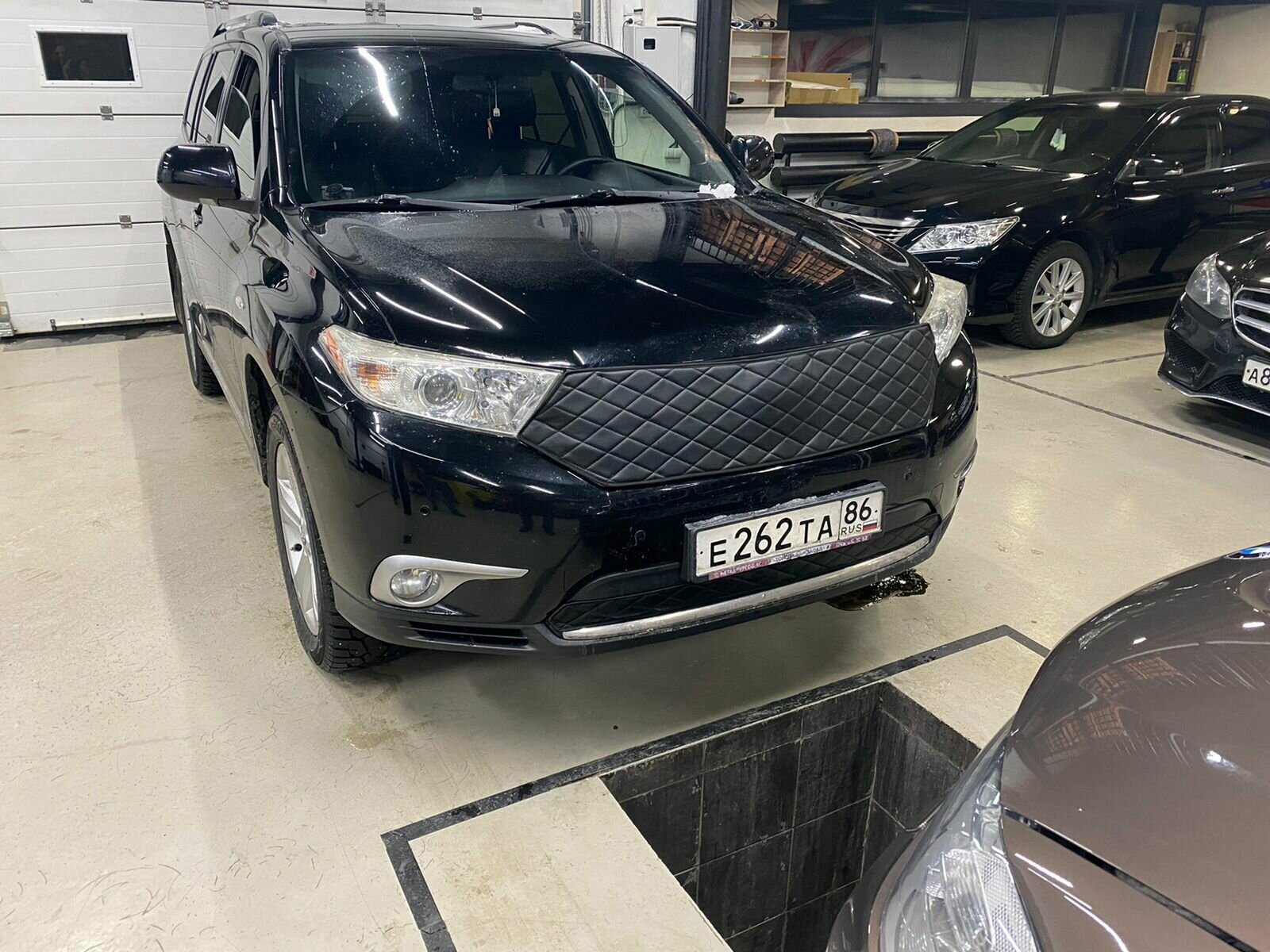 Утеплитель радиатора для Toyota Highlander 2010-2013 Комплект Дизайн Ромбы Без лого