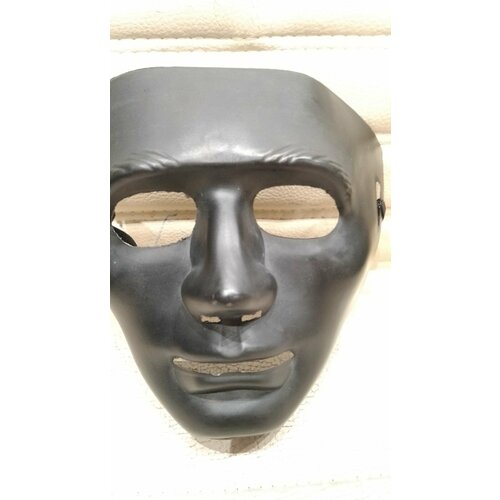 фото Маска человек черный китай