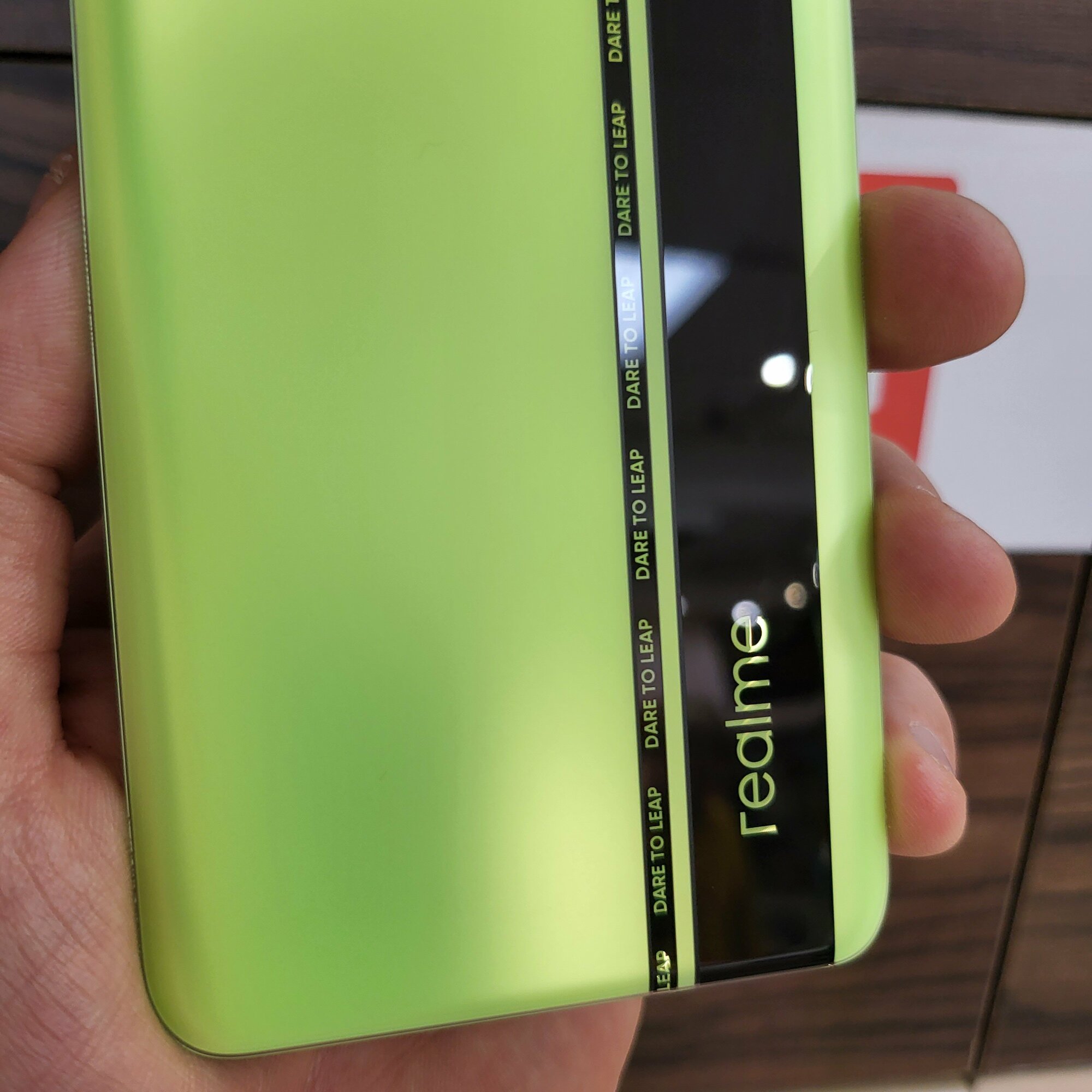 Крышка для Realme GT Neo2 оригинальная (заднее стекло) цвет: зелёный