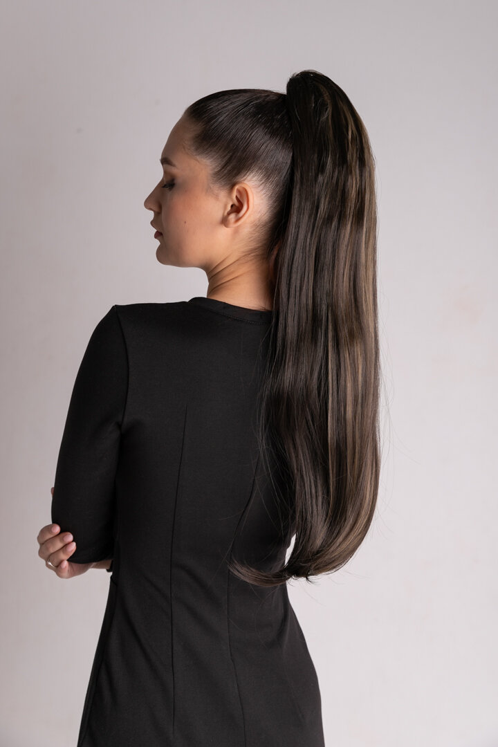 Хвост-шиньон накладной на крабе для волос, Leona Beauty, темно каштановый с мелированными прядями, 8H18B, термо-канекалон, 70-75 см.