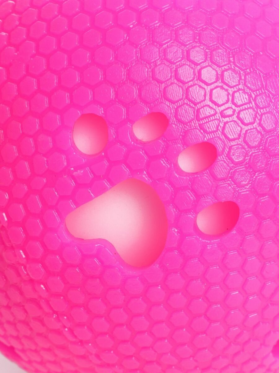 Мячик с лапками светящийся, 7 см, розовый/белый - фотография № 4