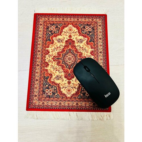 коричневый