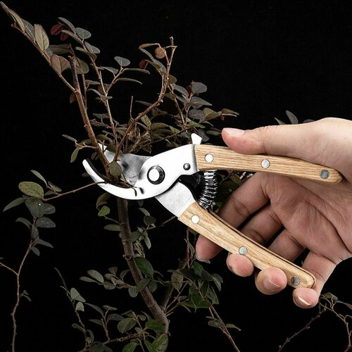 Секатор ручной острый деревянная ручка ретро, сучкорез