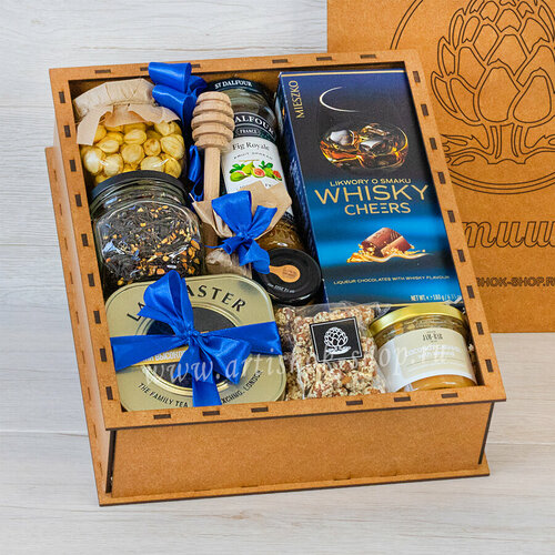 Подарочный набор с чаем, медом и сладостями для женщины ART-Box артишок №2193