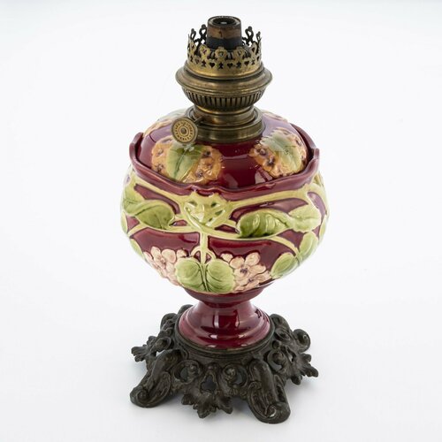 Лампа керосиновая в стиле модерн (югендстиль)