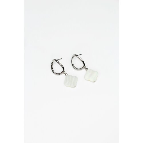 Серьги RIRY Jewelry Серьги с перламутровым клевером, перламутр, размер/диаметр 38 мм, серебряный, белый серьги riry jewelry серьги трансформеры с яшмой яшма размер диаметр 20 мм зеленый хаки
