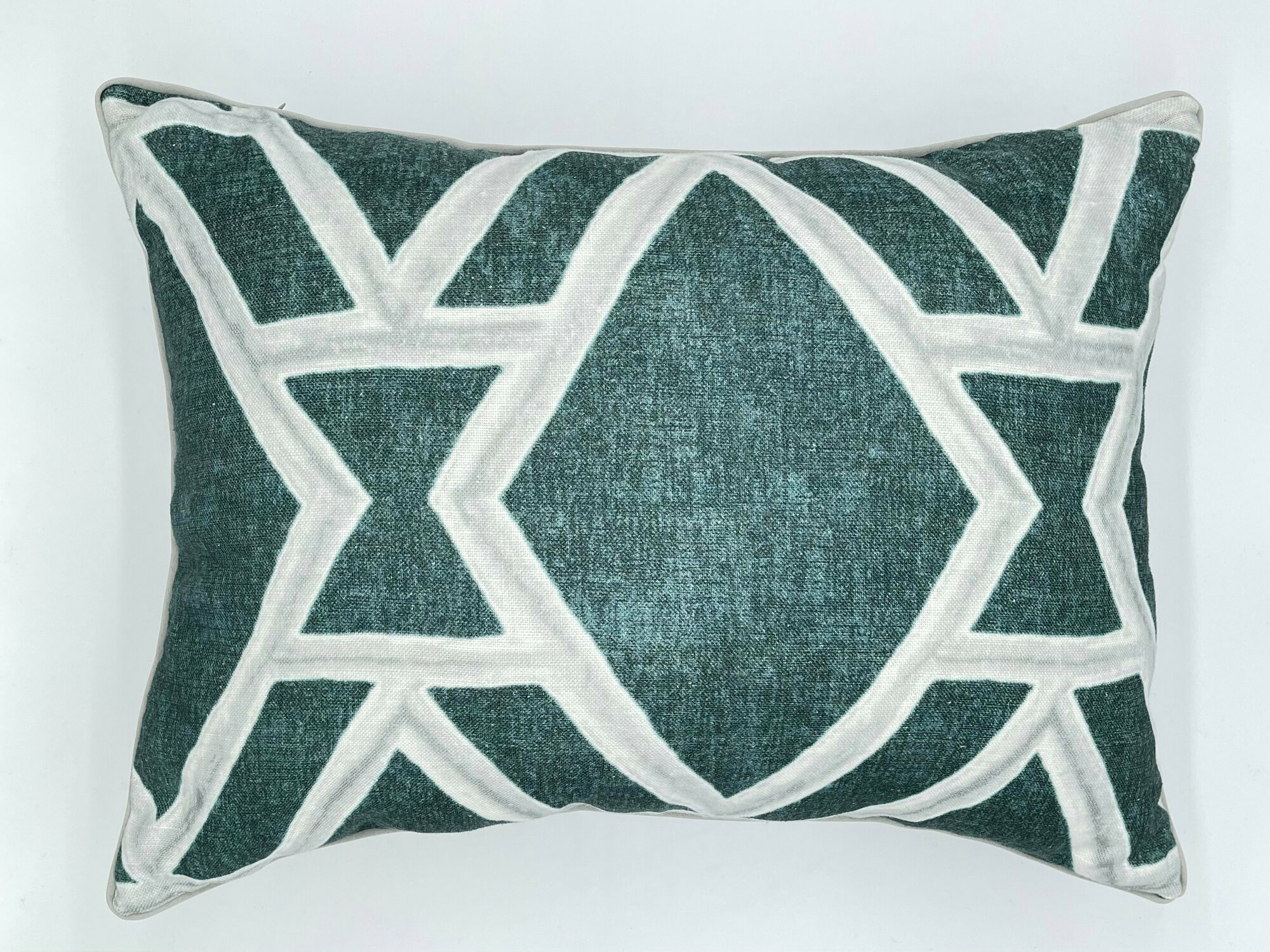 фото Декоративная подушка "Геометрический орнамент"