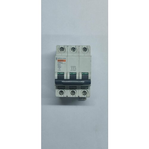 Schneider Electric MERLIN GERIN автоматический выключатель Multi 9 C60A, 3P, 10A (B), 4.5kA 23587 миниатюрный автоматический выключатель schneider electric a9f29332 ic65h 3p d32a