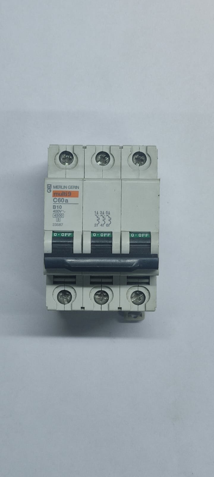 Schneider Electric MERLIN GERIN автоматический выключатель Multi 9 C60A 3P 10A (B) 4.5kA 23587