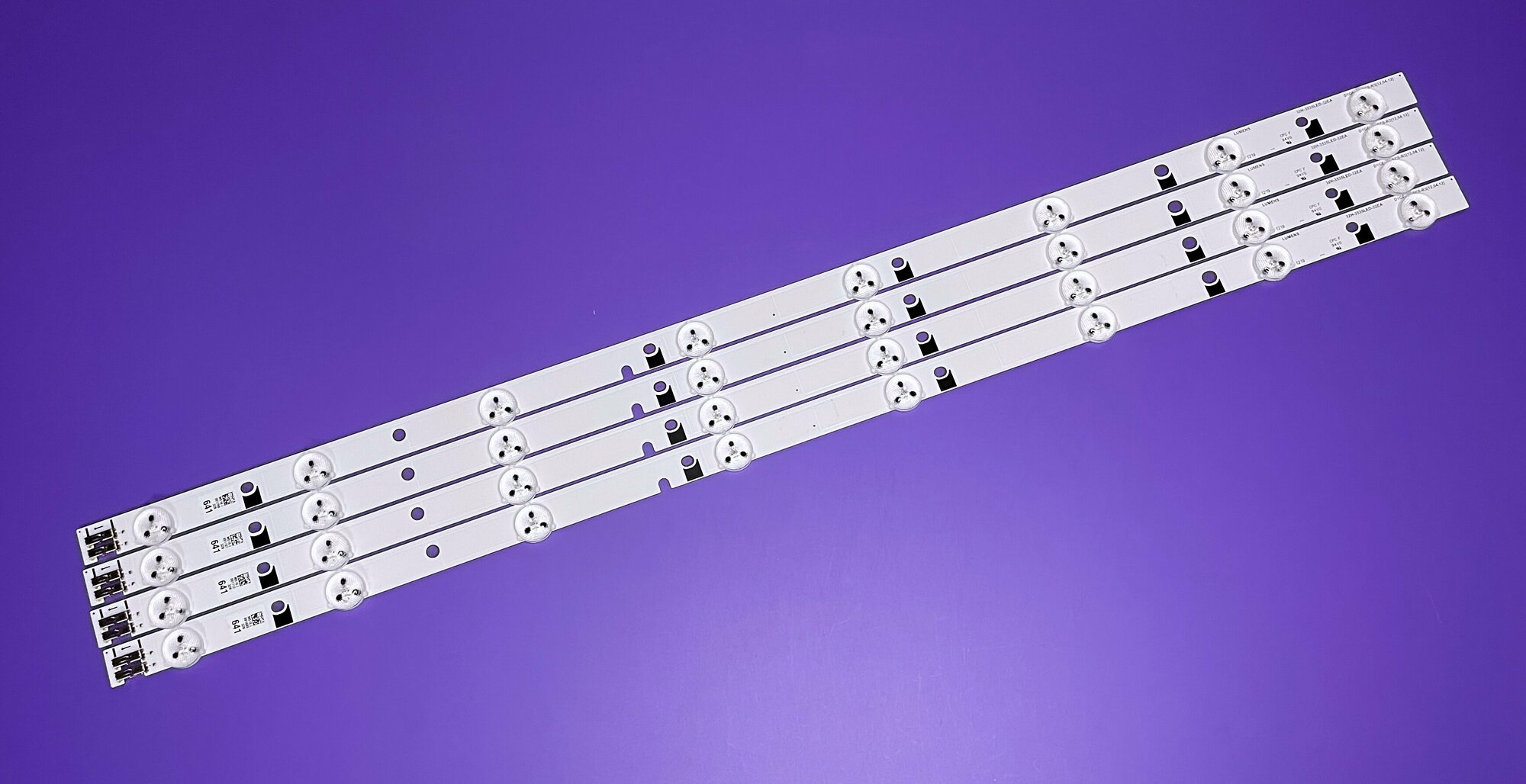 Светодиодная подсветка D1GE-320SC0-R3 (8 led)
