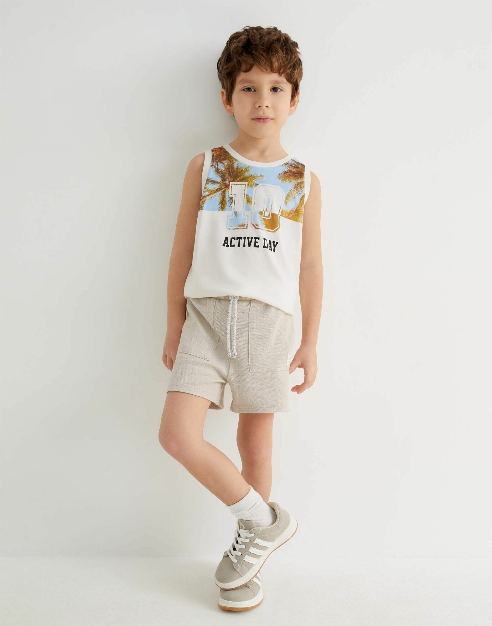 Шорты Gloria Jeans размер 4-6л/116 бежевый