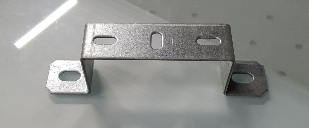 фото Скоба для настенного крепления 100мм СН-100 OSTEC