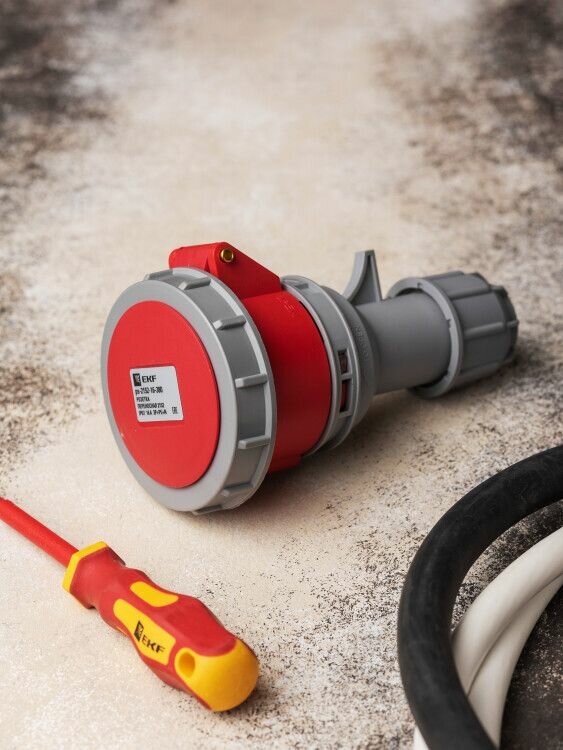 Розетка EKF переносная 2152 3Р+РЕ+N 16А 380В IP67 PROxima