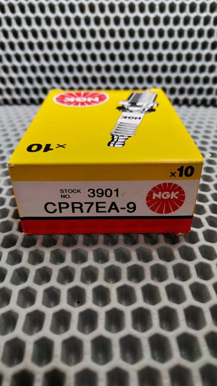 NGK 3901 CPR7EA-9