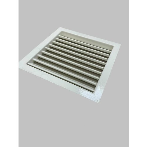 Решетка вентиляционная металлическая 500х500 мм (ШхВ) жалюзийная накладная белая