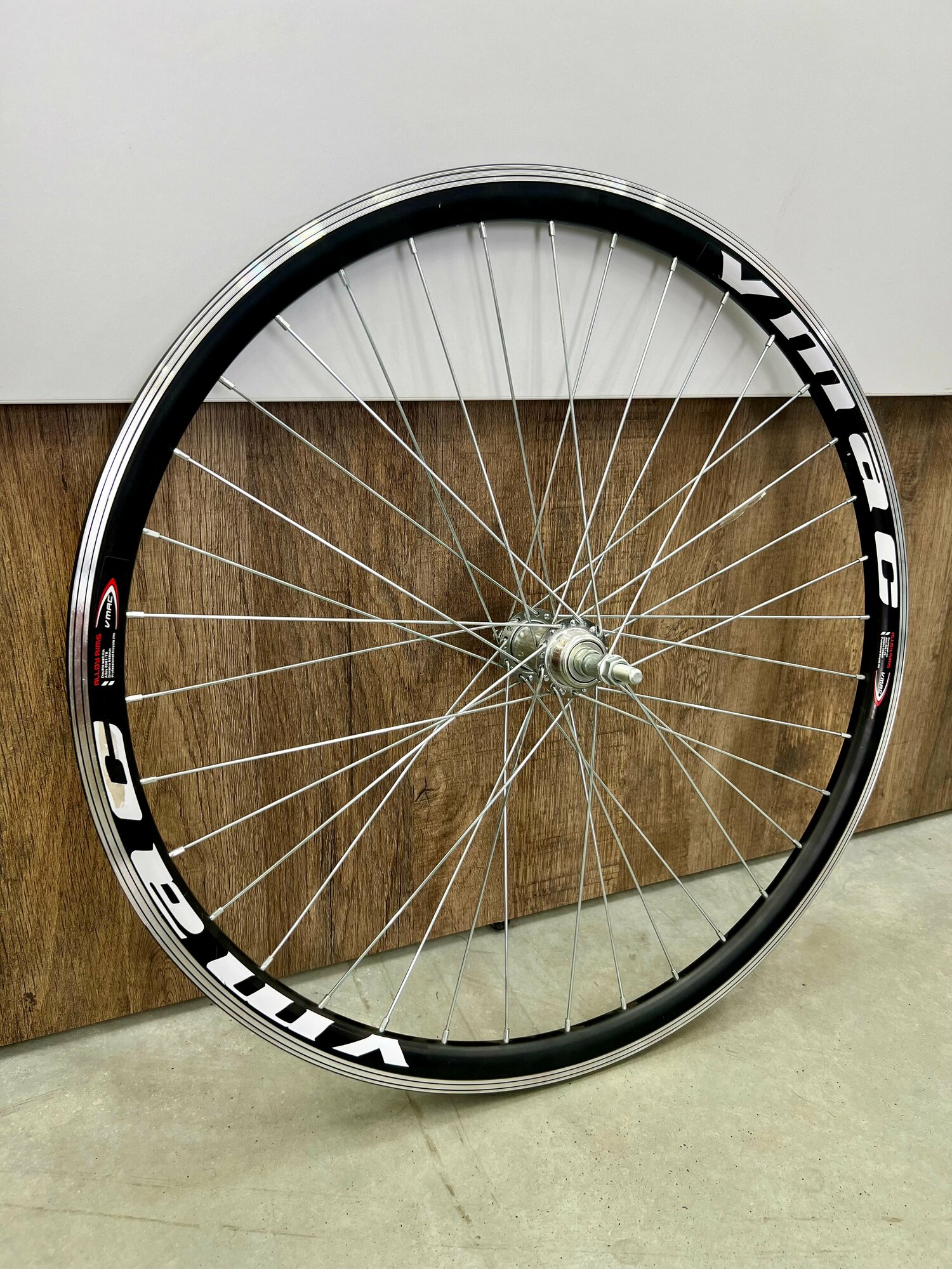 фото Колесо 26" MTB двойной обод заднее, под дисковый тормоз, под трещотку