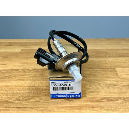 фото Кислородный датчик лямбда зонд mazda l33l188g1e