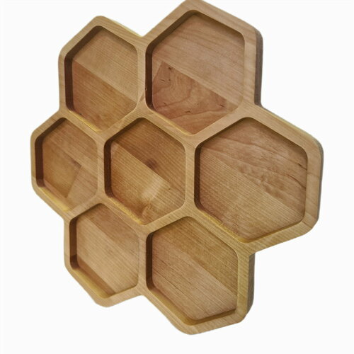 Менажница 265х280х18 см соты 7 ячеек покрыта маслом 650₽