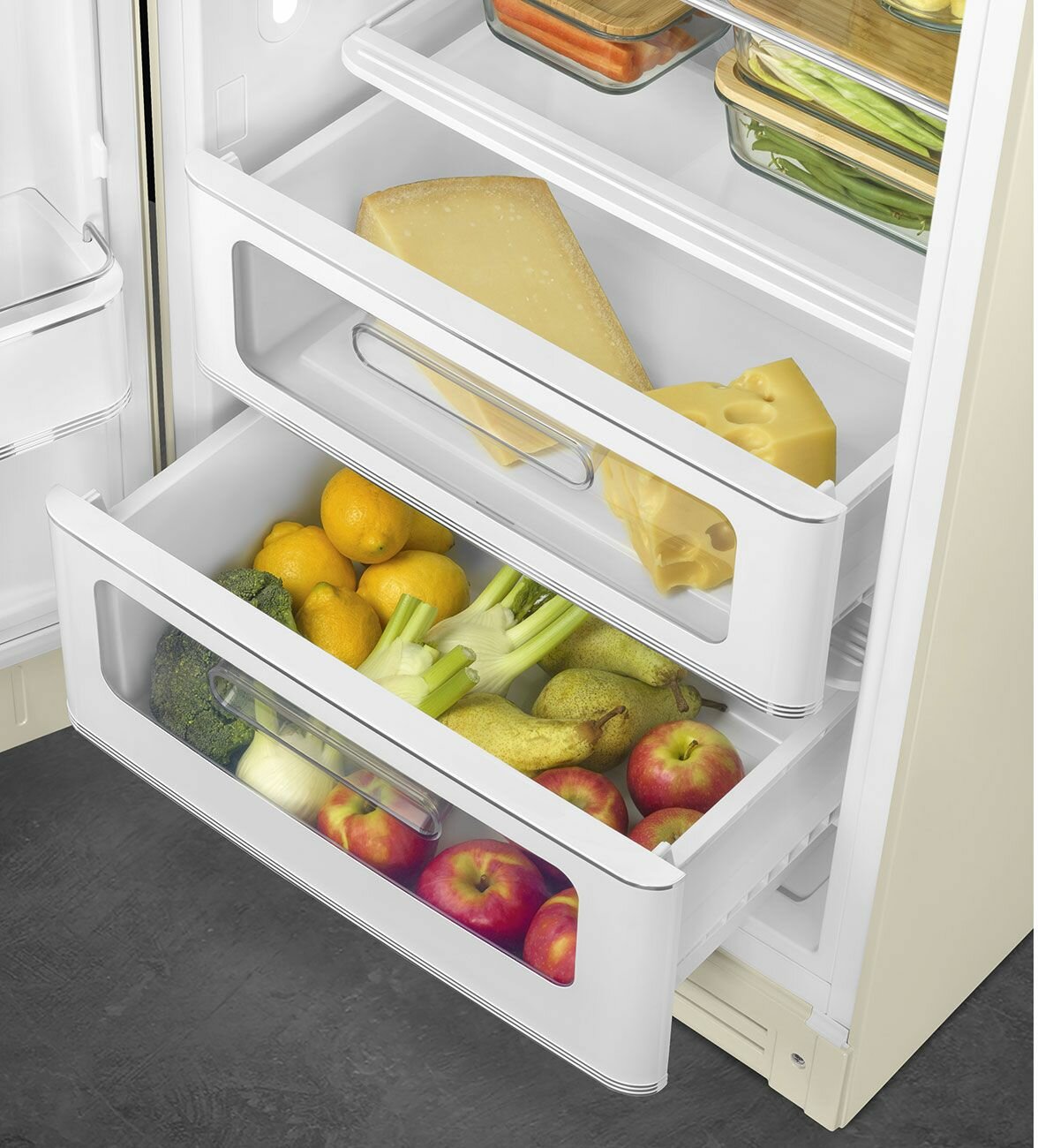 Холодильник SMEG FAB28RCR5 кремовый