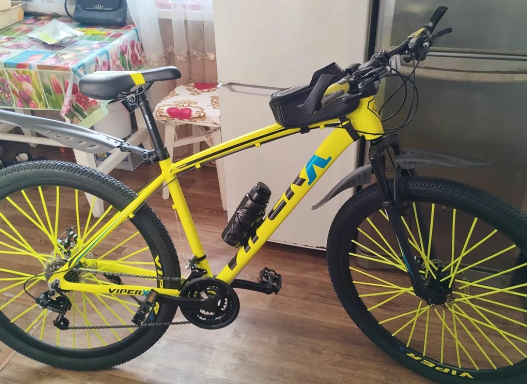 фото Накладки (защита) на спицы велосипедов и питбайков желтый