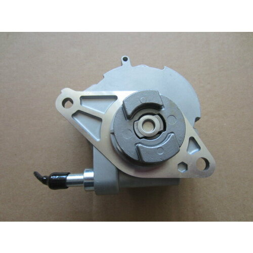 Насос вакуумный совместим с Mitsubishi Pajero Sport 2015-2022 Mitsubishi L200 2015-2022 2020A031 13000₽