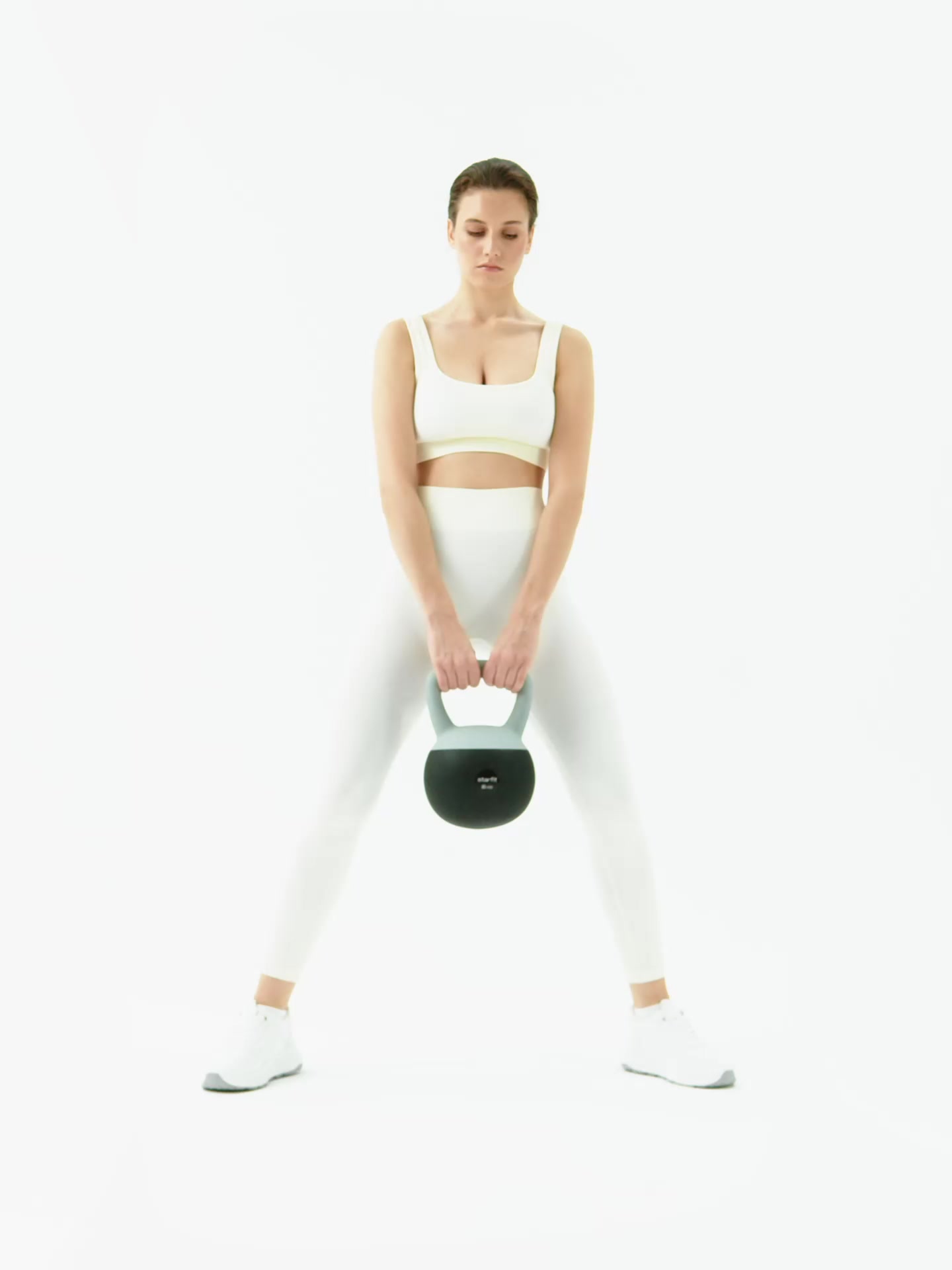Гиря мягкая STARFIT DB-601 вес 6 кг, ПВХ, цвет серый/болотный — фото 1