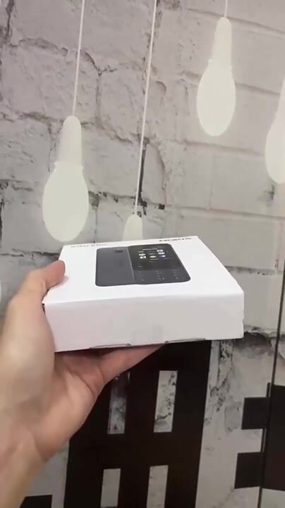 Телефон Кнопочный телефон 6300 2G 1500 mAh с FM-радио с фонариком черный зеленый цвет — фото 1