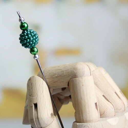 Шпажка ручной работы ежевика зелёная