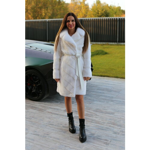Шуба классическая , норка, удлиненная, силуэт прямой, карманы, пояс/ремень, размер 52, белый