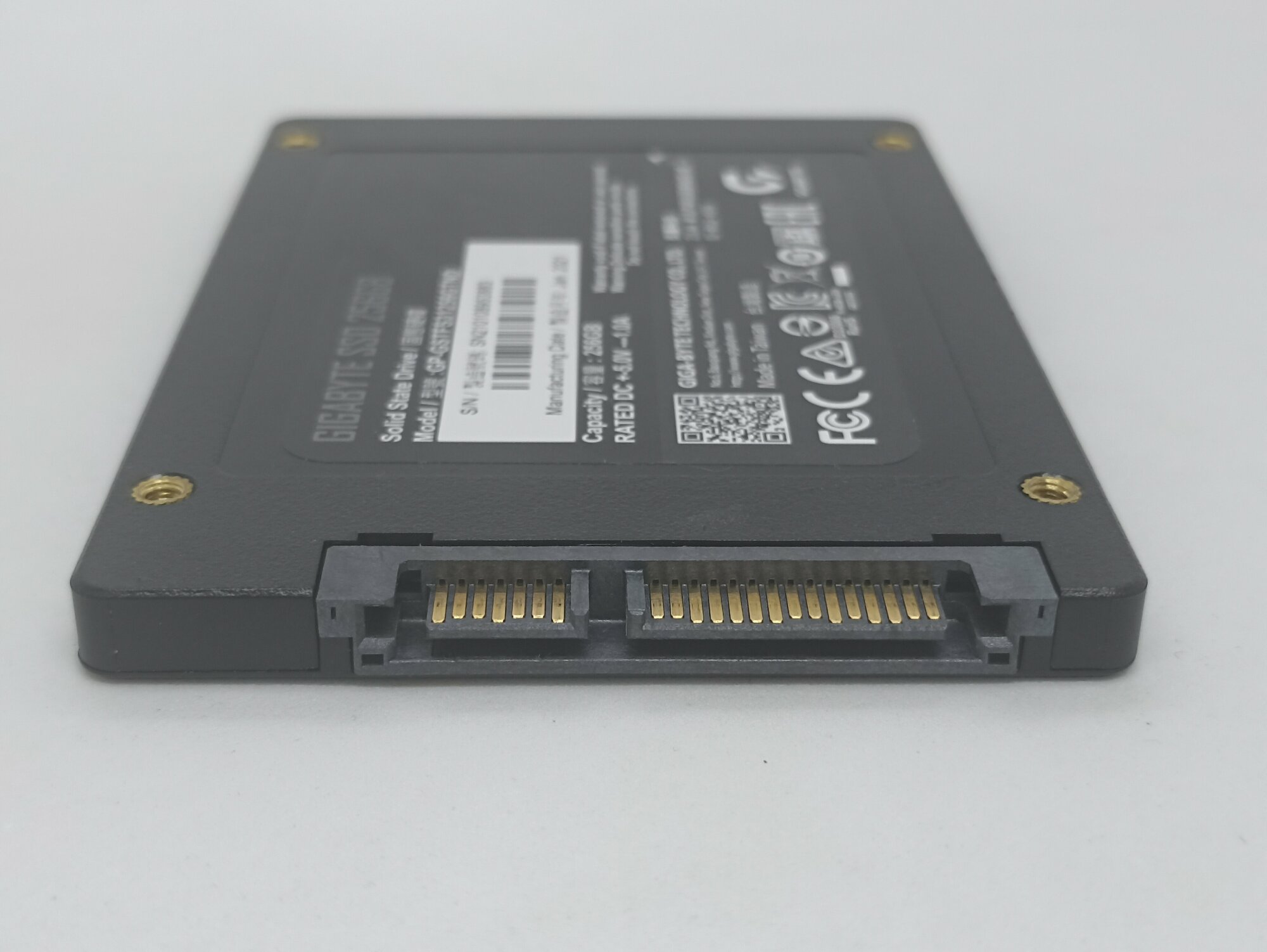 Твердотельный накопитель GIGABYTE 256 ГБ SATA SSD 256GB (GP-GSTFS31256GTND)