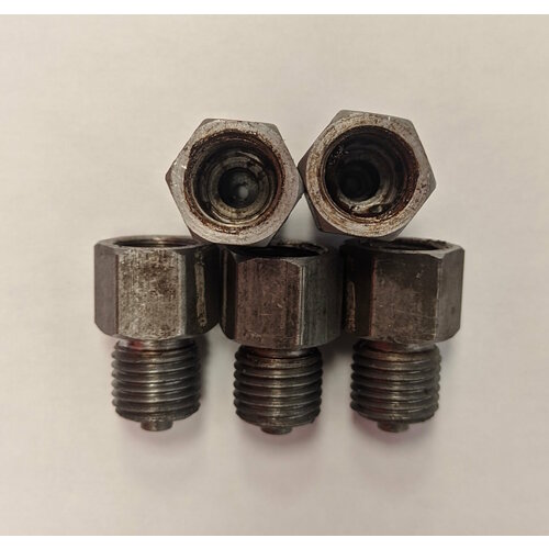 Переходник резьбовой, вн. р. М12*1,5, нар. р. М14*1,5 Ст.20.