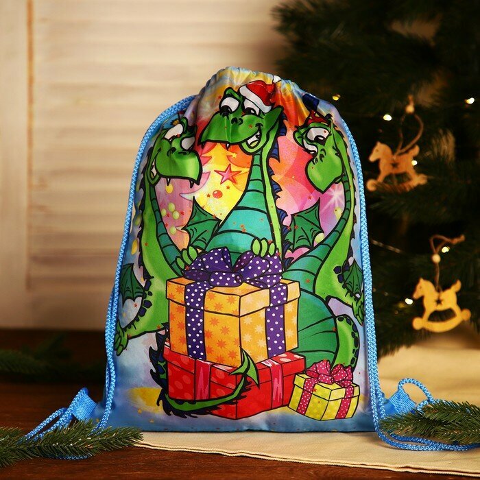 Мешок-рюкзак новогодний Драконы с подарками, 35*1*42, отдел на шнурке 9919369