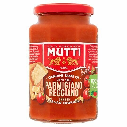 Соус томатный с сыром Пармиджано Реджано "Мутти", 400г