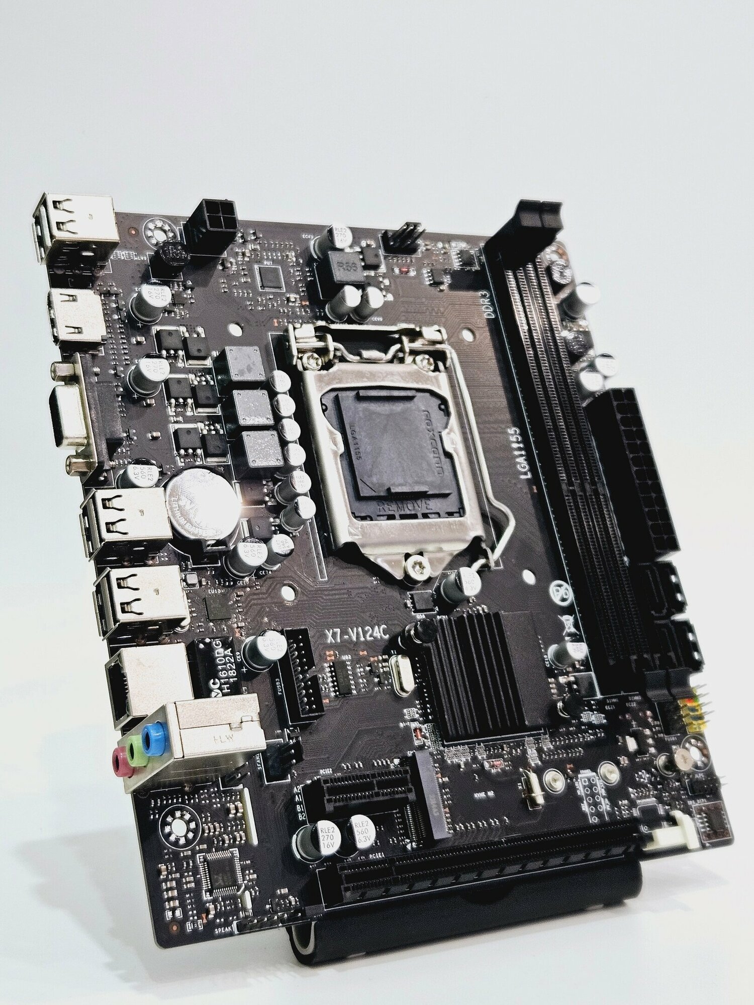 Материнская плата micro-ATX X7-V124C H61, SATA 3,0/2,0 PCI Express 16X, DDR3 LGA 1155