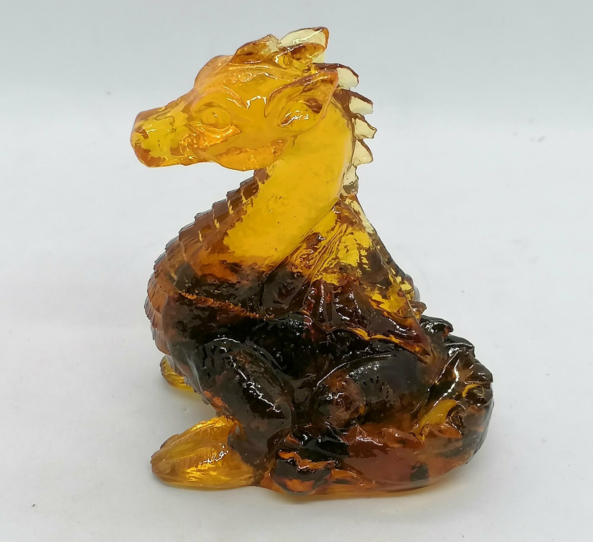 Янтарная фигурка "дракоша малый " — фото 1