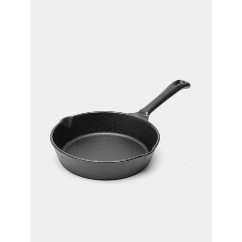 Сковорода чугунная диаметр 155 см 2 слива 1699₽