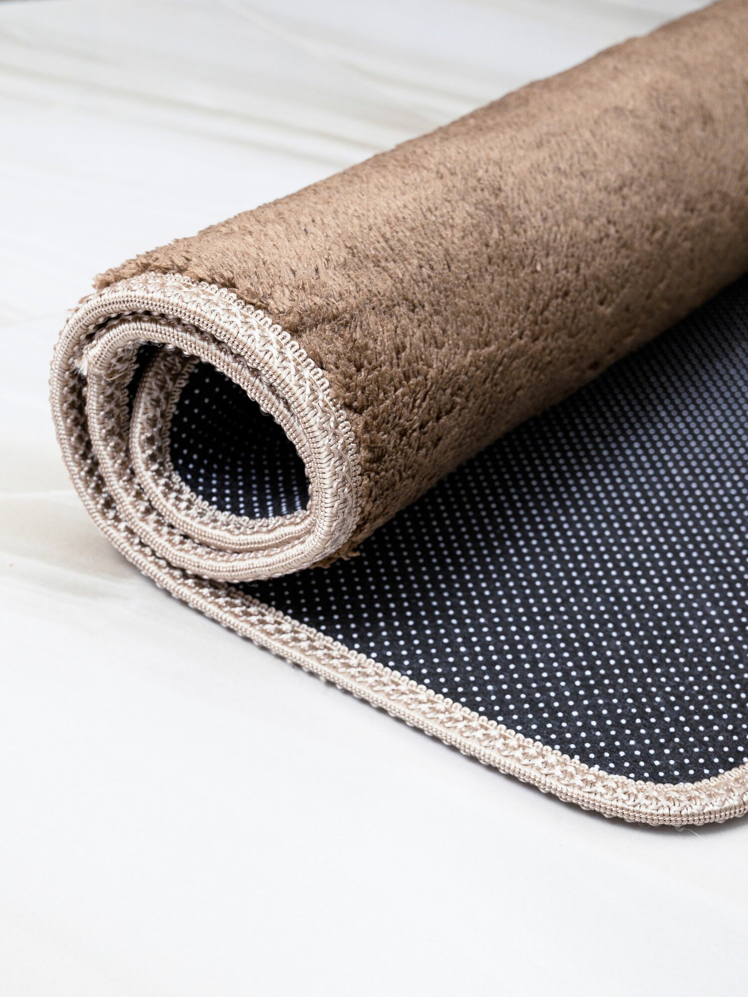 Коврик для ванной 60x100см, с ворсом, коричневый. — фото 1