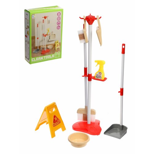 Игровой набор Маленькая помощница Чистюля 8 предметов 3 1249₽