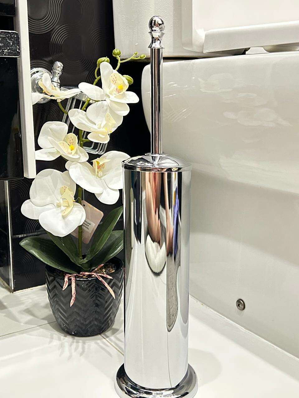 Щетка для унитаза Ganzer GZ30090 хром с крышкой металл/полипропилен