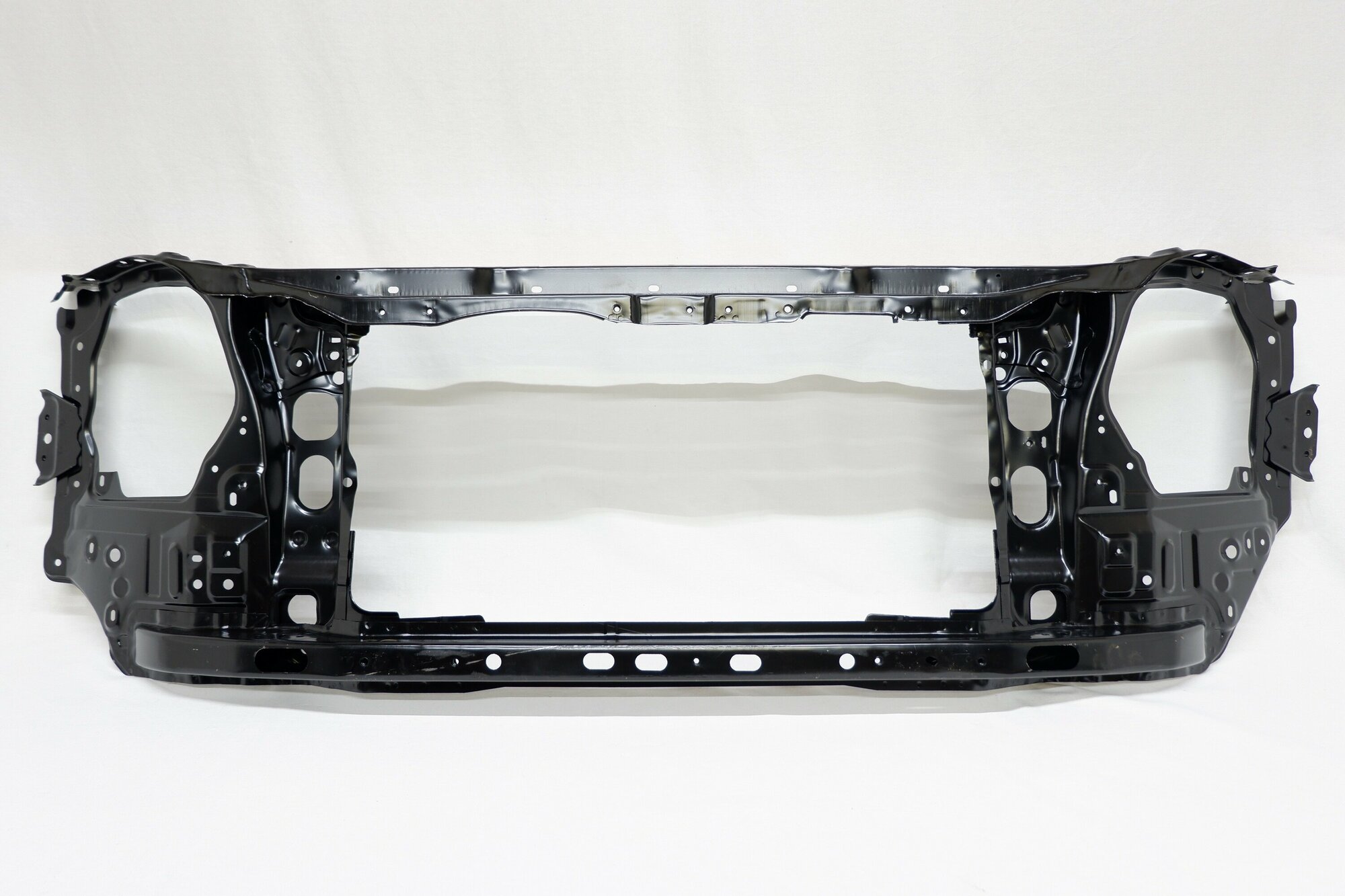 Панель передняя суппорт радиатора Toyota Land Cruiser Prado 150 2009-нв 5320160170