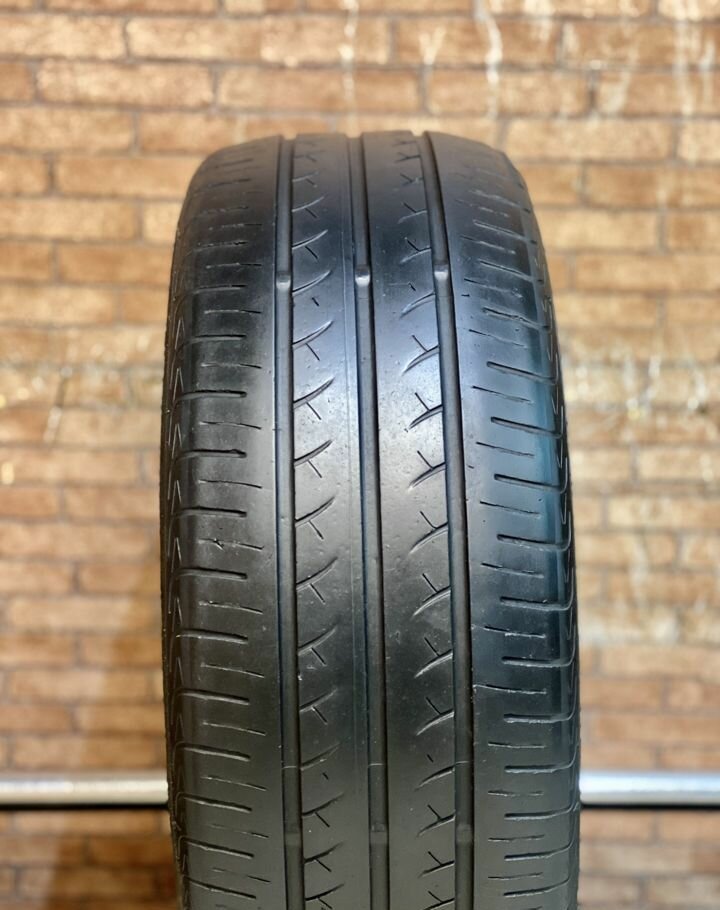 Yokohama BluEarth AE01 205/55 R16