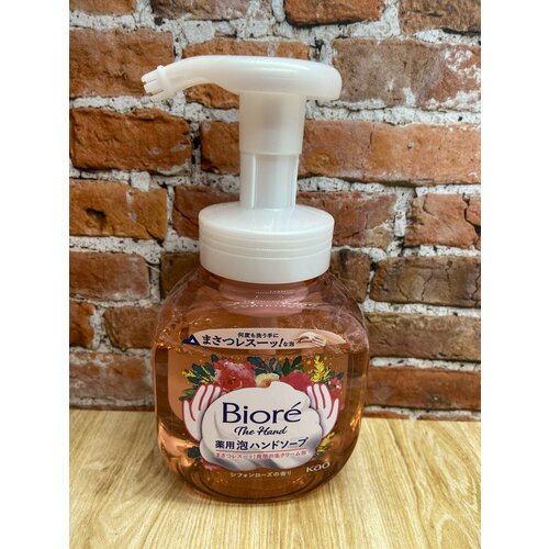 Kao Biore The Hand Foam Chiffon Rose Мыло-пенка для рук антибактериальная с ароматом Розы 250 мл  - Купить