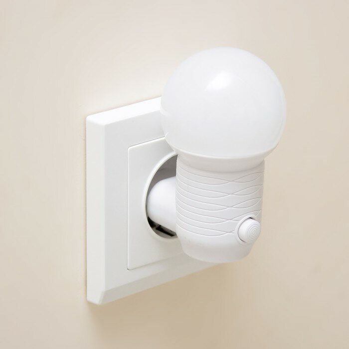RISALUX Ночник "Шар" LED 1Вт белый 4,5х6,5х9,5 см - фотография № 4