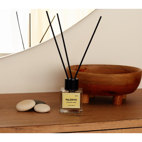 Аромадиффузор с палочками victoria stenova 3181111 50мл 1532₽