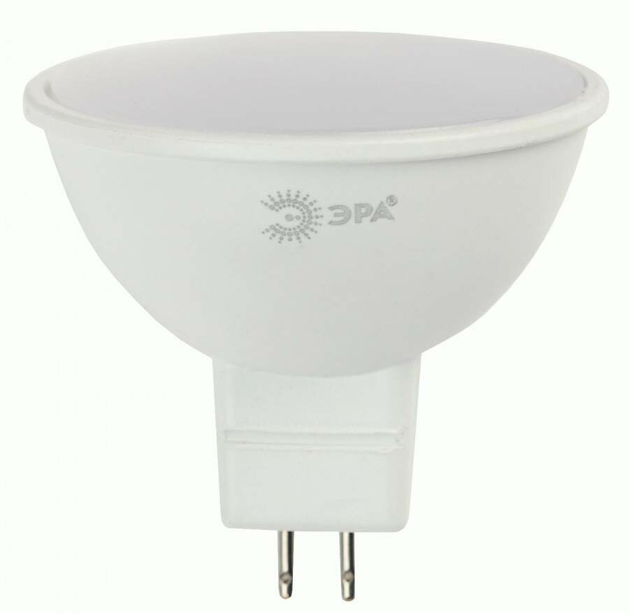 Лампа светодиодная ЭРА LED MR16-6W-860-GU5.3 (диод, софит, 6Вт, холод, GU5.3) (10/100/4200) - фото №1